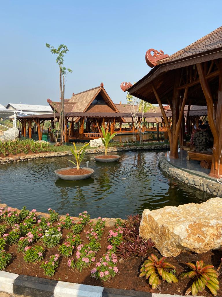 Gubug Makan Mang Engking Kelapa Gading (Jakarta) Thumbnail