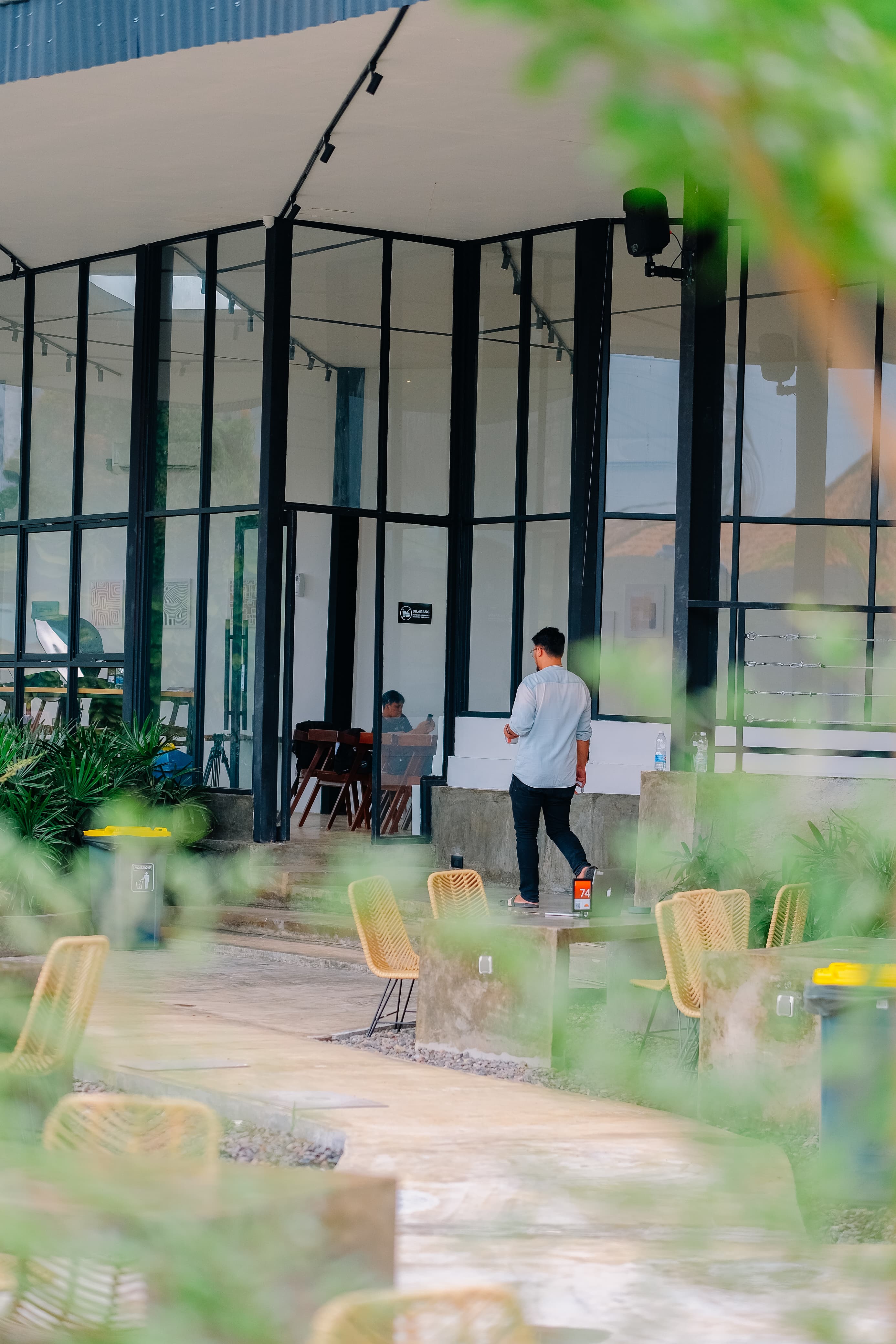 Olimpia Mega Cafe Walk Thumbnail