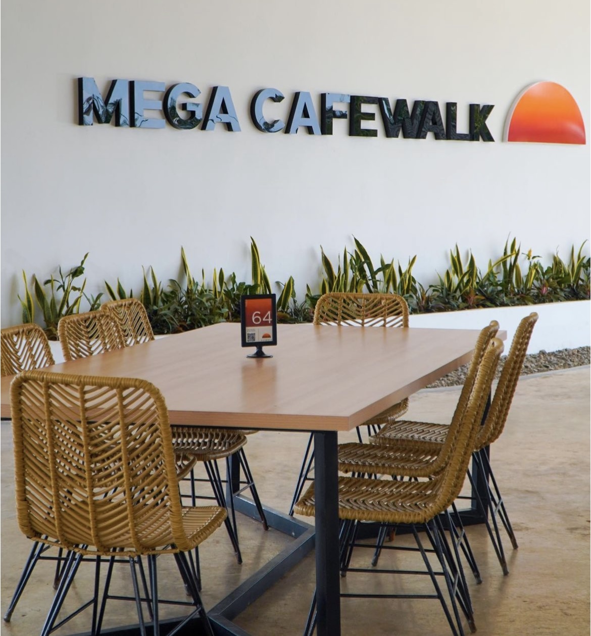 Olimpia Mega Cafe Walk Thumbnail